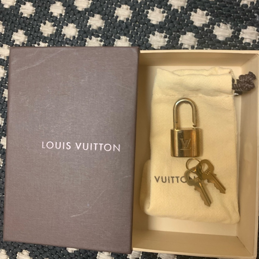 Louis Vuitton lock and key